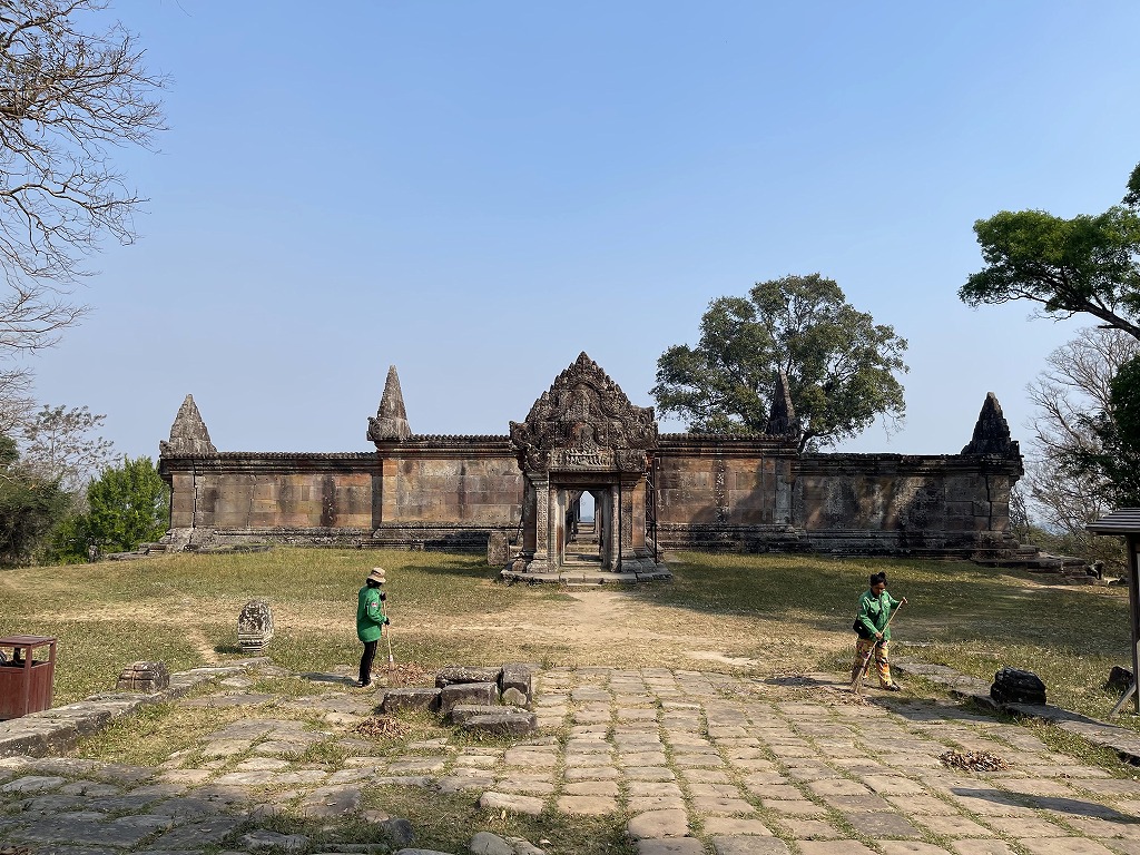 Gopura 3 front