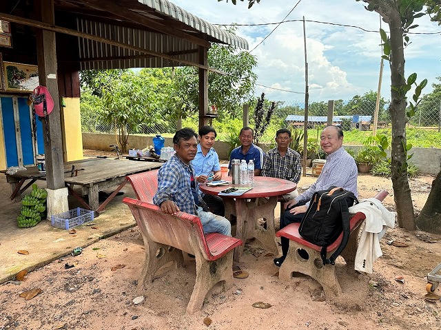 Meeting with the pagoda committee